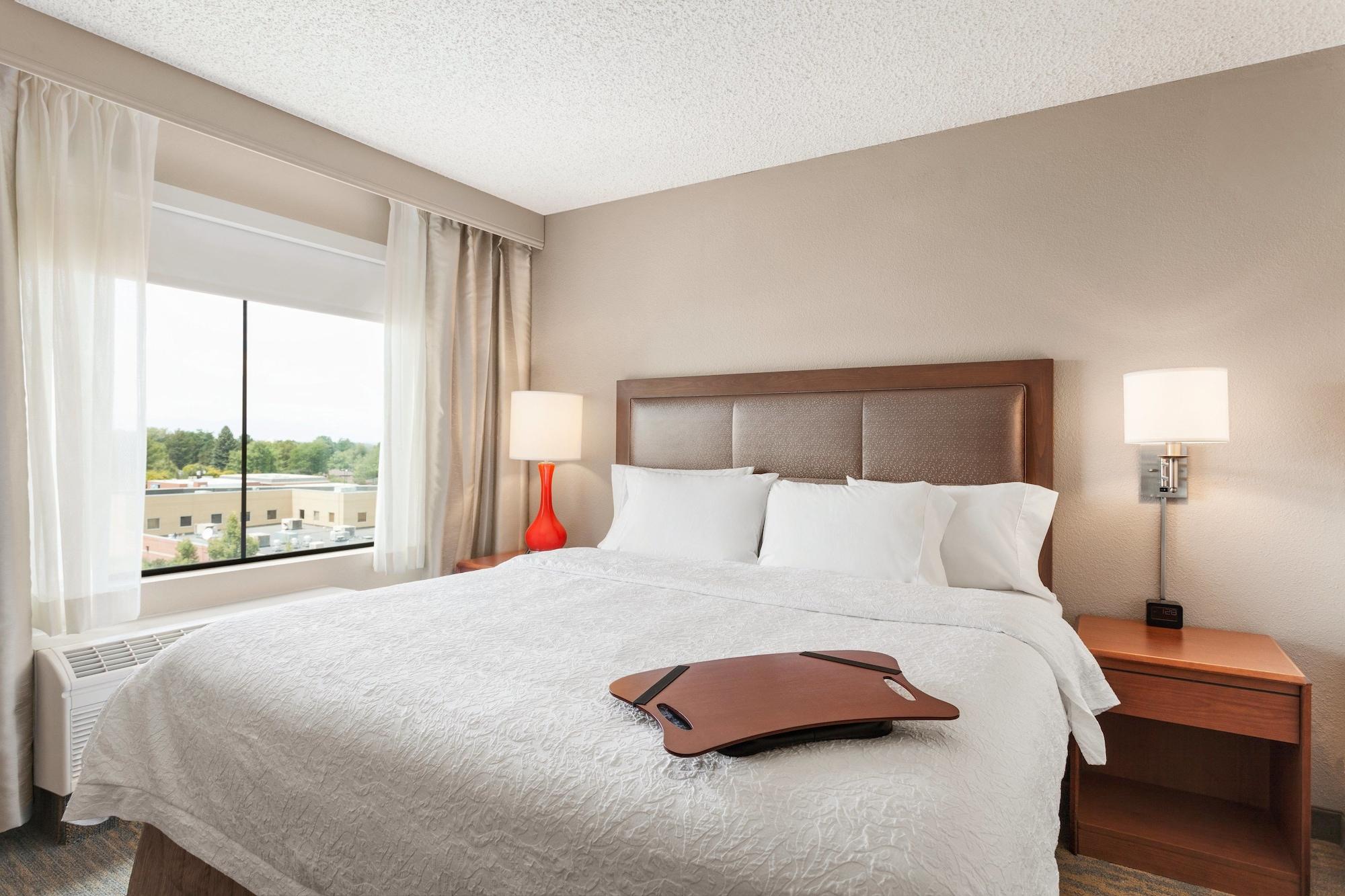Hampton Inn & Suites Denver-Cherry Creek Экстерьер фото