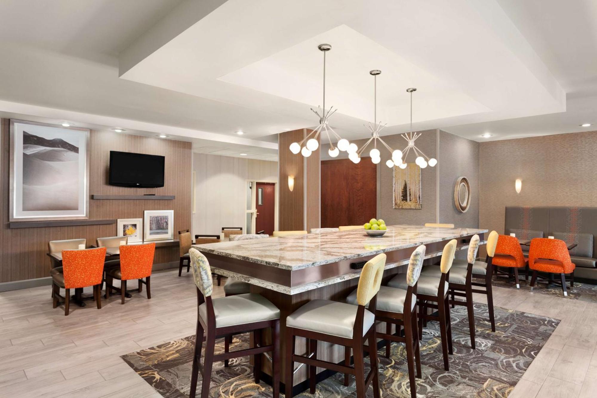 Hampton Inn & Suites Denver-Cherry Creek Экстерьер фото